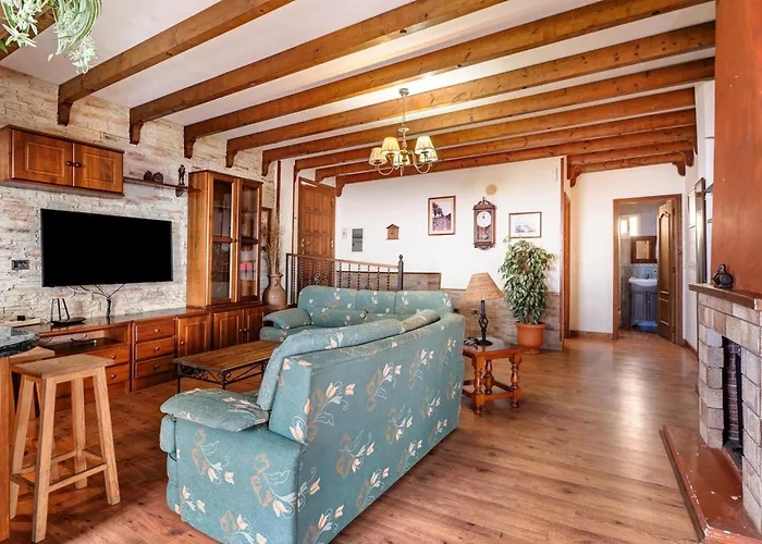 Gran Tijoco Bajo Adeje أذيخي